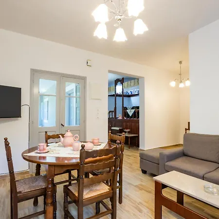 Traditional Aperi With Sea & Valley Views Appartement *