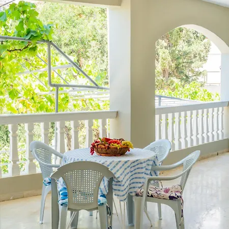 Traditional Aperi With Sea & Valley Views Appartement