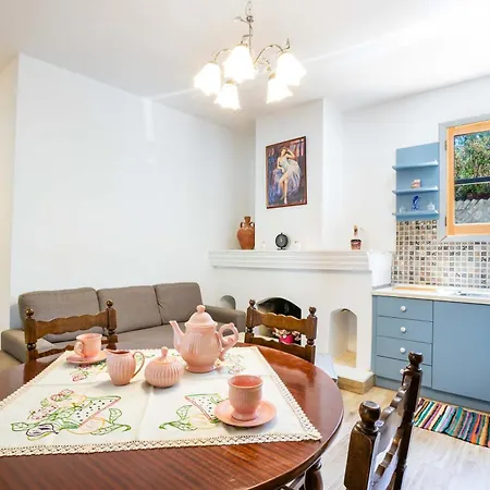 Traditional Aperi With Sea & Valley Views Daire Kerpe
