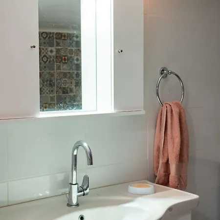 Traditional Aperi With Sea & Valley Views *