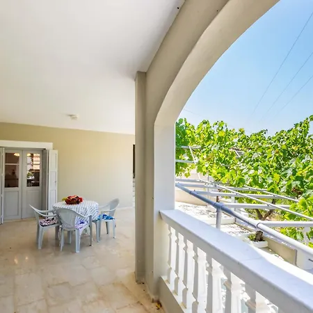 Traditional Aperi With Sea & Valley Views *
